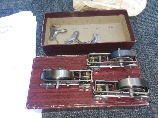 3 Wind Up Us Zone Germany Mechanism W/ Wheels & 3 Keys Nos ?