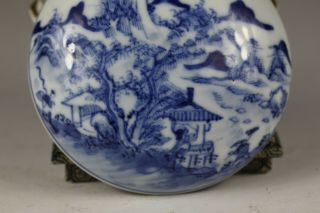 18/19th century,  A rare‘blue and white’chinese porcelain seal paste box and cove 5