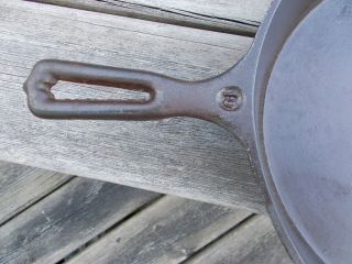 Vintage Wapak Cast Iron Hollow Ware 10 Skillet w/ Heat Ring Indian Head Logo 7