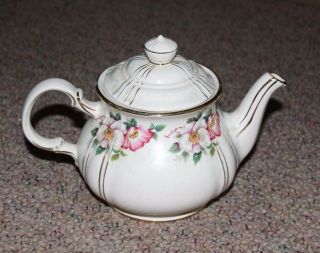 Sadler England 3685 Teapot W/pink & White Flowers - Gilding Intact