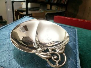 Unique 1940 Old Tiffany & Co.  Plate Bowl,  in Design of Leaf,  Sterling Silver 3