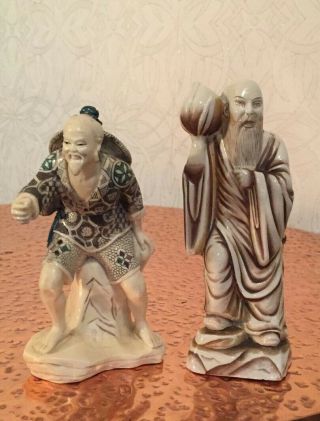 Very Detailed Ivory Coloured Chinese Figures