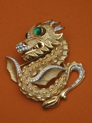 Rare Andre Boeuf Vintage Trifari Emerald Cabochon Something Wild Dragon Brooch