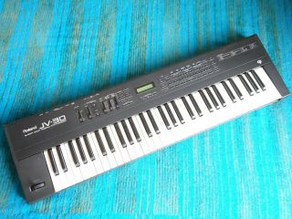 Roland Jv - 30 16 Part Multi Timbral Synthesizer 90 