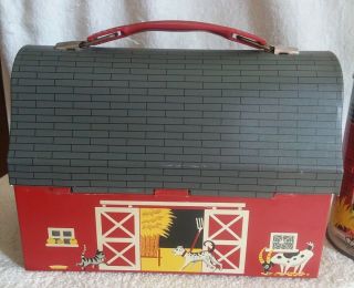 VINTAGE 1958 OPEN DOOR BARN DOME LUNCHBOX w/ TAG & THERMOS 4
