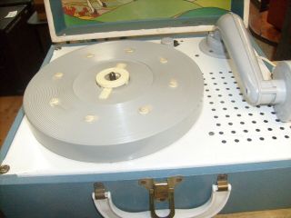 Vintage Walt Disney ' s Sleeping Beauty Record Player - 226 Spear Products Conn. 3