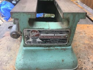 Vintage Atlas 6” Metal Lathe Model 618 3