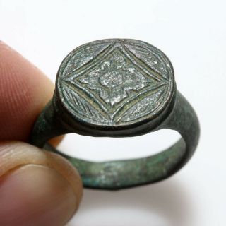 Intact Byzantine Bronze Ring With Carved Designs - Floral Circa 1000 - 1400 Ad