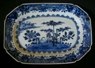 Pretty 27cm Chinese 18th C Qianlong Blue And White Porcelain Platter Dish Vase