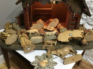 Vintage Large 60 ' s Kuolt ANRI Italy Carved Wood NATIVITY Stable w /19 Figurines 6