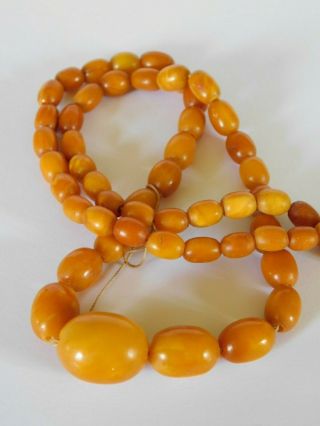 ANTIQUE BUTTERSCOTCH EGG YOLK AMBER BEADS NECKLACE 28.  4 grams 4