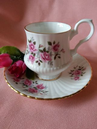 Vintage Royal Windsor Pink Roses Bone China Tea Cup & Saucer England Pretty