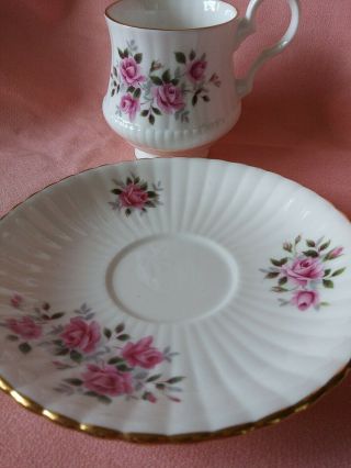 Vintage Royal Windsor Pink Roses Bone China Tea Cup & Saucer England Pretty 3