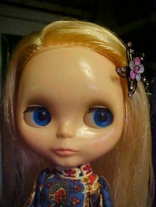 Vintage 1972 Kenner Blythe Doll Blonde & Dress Tagged 6 Lines