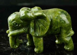 A pair 100 China natural jade hand - carved statues of elephant very good NR 6