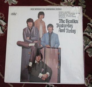 Beatles VINTAGE 1966 2nd STATE STEREO PASTE OVER BUTCHER COVER COVER IN SW 8
