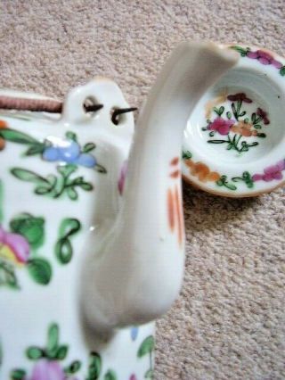 LARGE ANTIQUE CHINESE FAMILLE ROSE porcelain TEAPOT LATE 19TH CENTURY 7