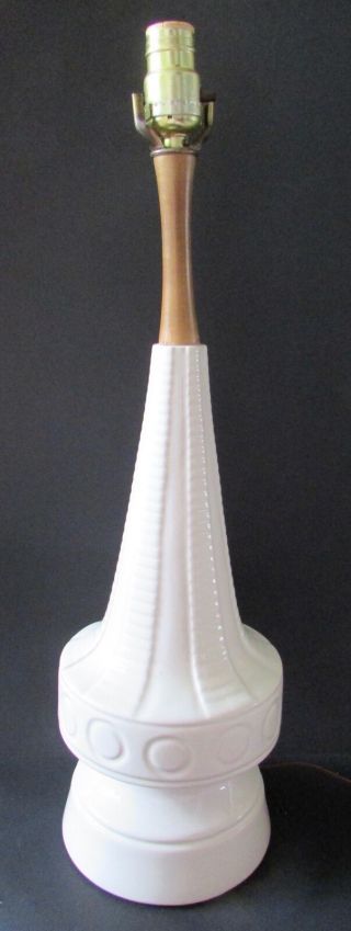 VTG Mid Century White Ceramic Geometric Table Lamp Jonathan Adler Style 21 