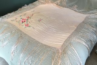 Vintage Chinese Cantonese Macrame Edge Silk Floral Embroidered Piano Shawl 3