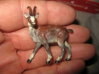 Preiser Elastolin Germany Chamois Plastic 1:25 Scale Zoo Animal 47709