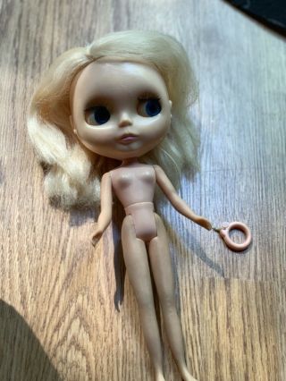 Vintage 1972 Kenner Blythe Doll Blonde 7 Lines Tagged Made In Hong Kong