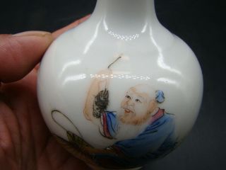 Chinese 1920 ' s famille rose small vase (Qian Long mark) u9169 8