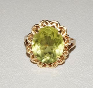Vintage 14K Yellow Gold Ring Sz.  8.  5 Prong set w 8ct.  Facetted Peridot (Wkoc) R13 2