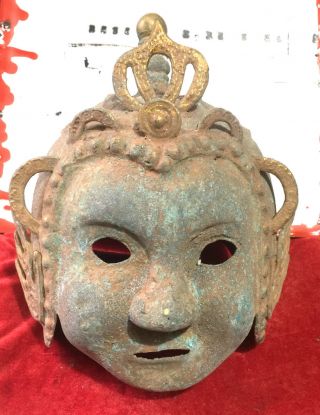 Collect Old Chinese Bronze Gilt Ware Dynasty Human Mask Crash Helmet Statue