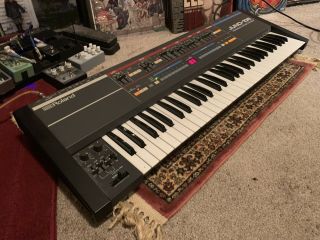 Vintage Roland Juno - 106 Keyboard Programable Polyphonic Synthesizer