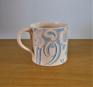 ERIC RAVILIOUS - WEDGWOOD ultra rare PINK glaze GEORGE V1 coronation MUG perfect 3