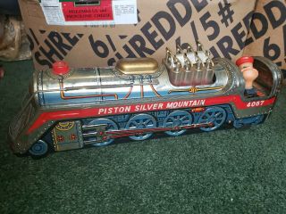 Rare Vintage Battery Operated Piston Silver Mountain 4067 Train Engine