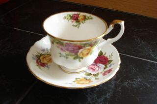 Royal Albert Old Country Roses Cup And Saucer Set - Vintage