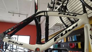 Fuji Track Elite 56cm 700c Carbon Fiber Fixed Gear Bike Frame Rare