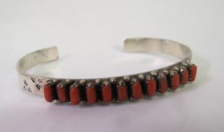 Vintage Navajo Sterling Silver Coral Bangle Bracelet 14.  88 Gr.  5.  5