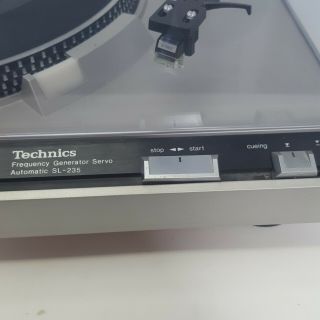 Vintage TECHNICS SL - 235 Turntable BELT GREAT 8