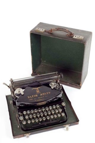 Vintage C1925 " Klein Adler " Thrust Action Typewriter With Case