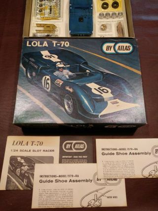 Vintage 1/24 scale Atlas (n.  o.  s. ) Lola T - 70 slot car complete 5