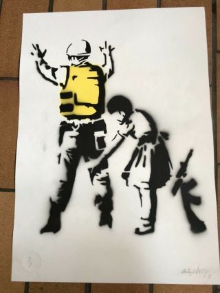 Banksy Spray Art With - Pest Control - Rare Signes
