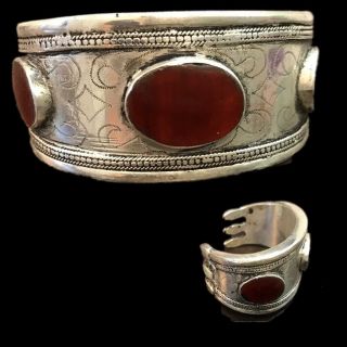 Ancient Silver Decorative Gandhara Bedouin Torc With Red Stone 300 B.  C.  (3)