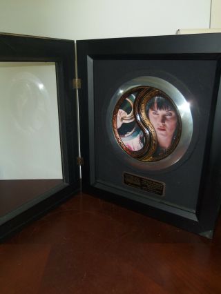 RARE XENA LIMITED EDITION YIN YANG CHAKRAM PROP 295 OF 500 IN CASE 4