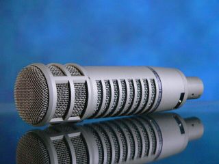 Vintage Electro - Voice Re20 Dynamic Microphone Broadcast W/ Zipper Case Xlr