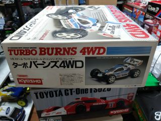 [Kyosho] Vintage 3097 1/8 Turbo Burns 4WD Buggy w/O.  S.  21 RF - B Engine Never Run 3