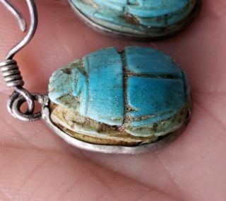 ANCIENT EGYPTIAN FAIENCE SCARAB BEAD EARRINGS AND STRING OF BEADS WITH BRONZE 4