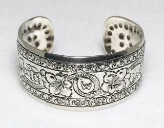 Vintage Sterling Silver Hand Chased Cuff Bracelet With Floral Lily Theme 2