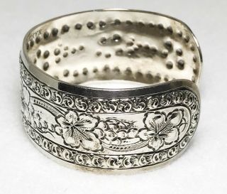 Vintage Sterling Silver Hand Chased Cuff Bracelet With Floral Lily Theme 5