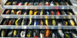 Vintage Huge UMCO 1000 - S Tackle Box,  Over 125 Old Fishing Lures. 4