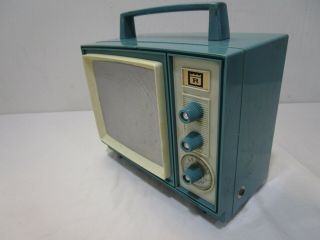 Vintage Raleigh Model T - 607 TV Shaped 6 Transistor Turquoise Radio - - - - - - Cool 3