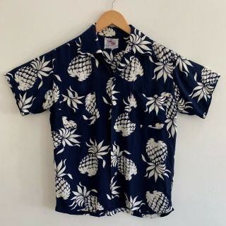 Vintage 1950s Duke Kahanamoku Rayon Hawaiian Pineapple Shirt Made By Cisco Small