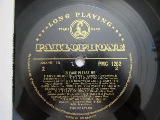 Beatles VERY RARE 1963 UK ' PLEASE PLEASE ME ' MONO LP BLACK LABEL / GOLD PRINT 5