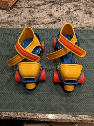 Vintage 1989 Fisher Price Grow With Me 1 2 3 Adjustable Roller Skates 2316 Toy